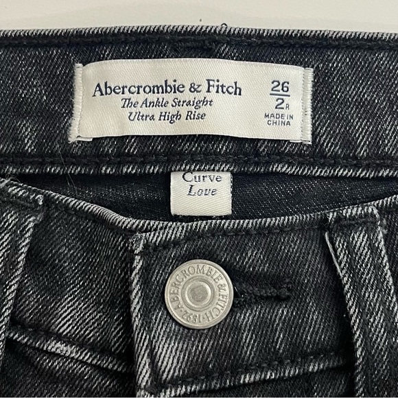 Abercrombie & Fitch Curve Love The Ankle Straight High Rise Destroyed Black Jean - Picture 9 of 10